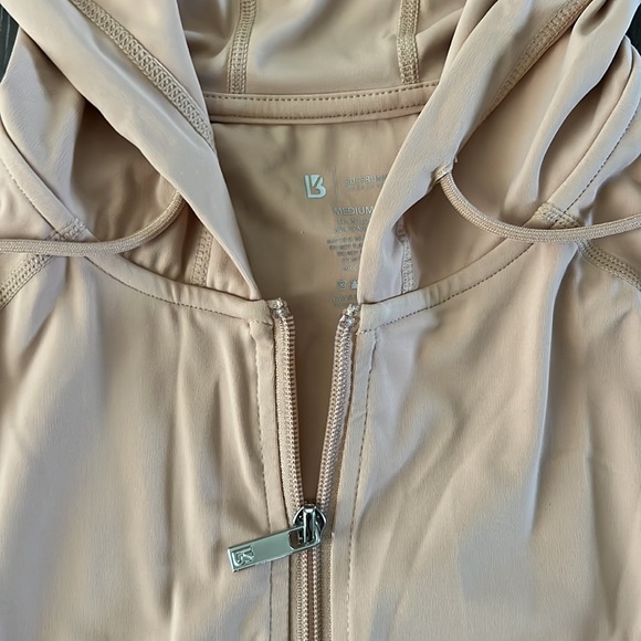 BuffBunny Jacket - Picture 4 of 4